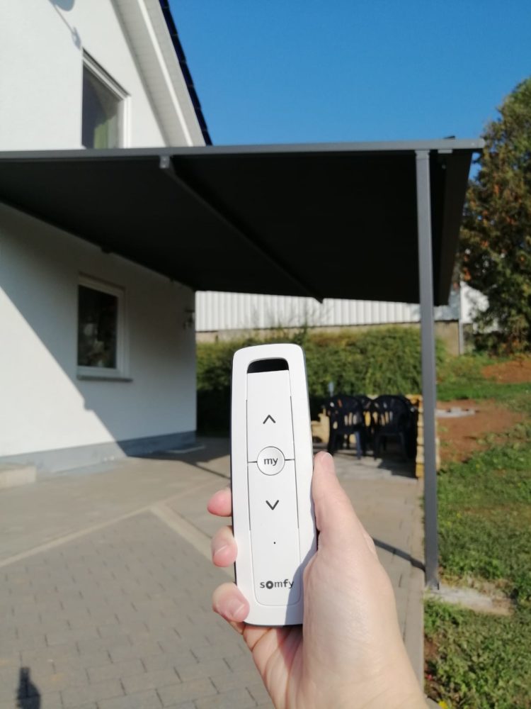 Somfy Handsender mit einer ,,My‘‘ Funktion als Lieblingsposition programmierbar